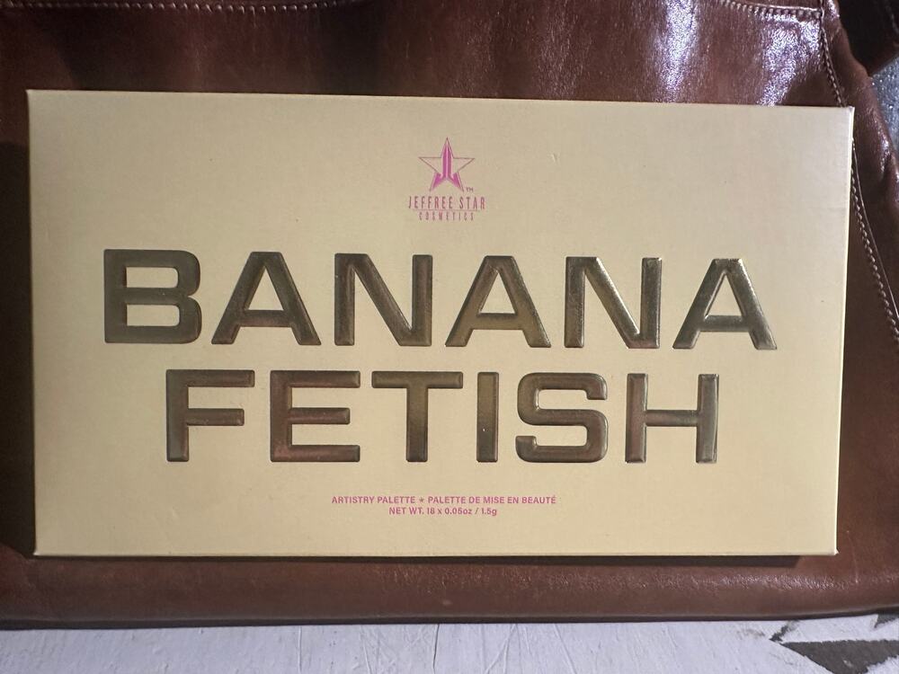 NEW Jeffree Star Banana Fetish palette; 2022; discontinued